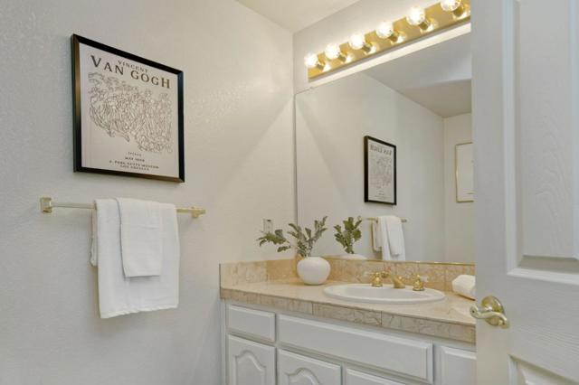 6536 Leyland Park Drive, San Jose CA: https://media.crmls.org/mediaz/998bc357-cacb-4bd9-be28-d434f6907569.jpg