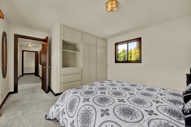1310 Miracielo Court, San Marcos CA: https://media.crmls.org/mediaz/998dfd55-b5ad-4c3d-bee5-725659105c47.jpg