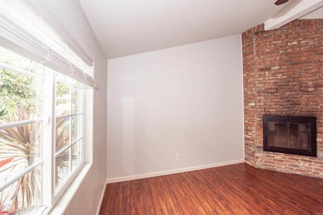 829 Warmlands Avenue, Vista CA: https://media.crmls.org/mediaz/998e8478-fae9-45a2-bb69-61a4925292a8.jpg