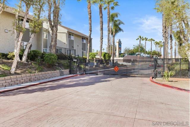 6333 College Grove Way, San Diego, California 92115, 3 Bedrooms Bedrooms, ,2 BathroomsBathrooms,Condominium,For Sale,College Grove Way,250020665SD