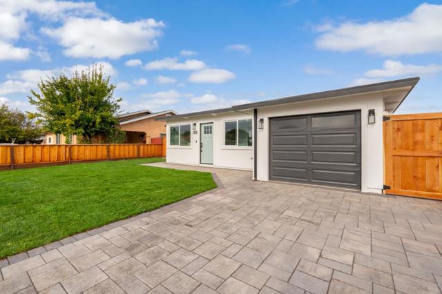 36578 Deborah Street, Newark CA: https://media.crmls.org/mediaz/998ebdc8-2734-49b9-ac6e-5ad56efdbc31.jpg