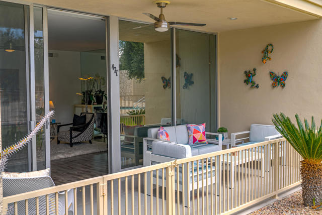 477 Desert Lakes Drive, Palm Springs CA: https://media.crmls.org/mediaz/998f441c-e4a9-4dc6-b3e4-edb2fc08da2a.jpg