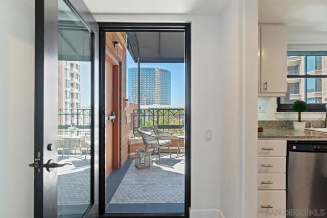 500 W Harbor Dr, San Diego CA: https://media.crmls.org/mediaz/99908fb3-27fd-4472-9a64-ae62f8d53116.jpg