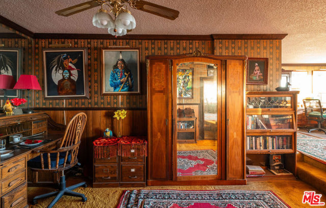 8787 Shoreham Drive, West Hollywood CA: https://media.crmls.org/mediaz/99917cd7-3157-493c-8c81-0e373ea5b0d9.jpg