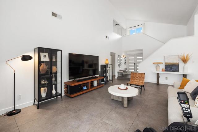 7614 Volclay Dr, San Diego CA: https://media.crmls.org/mediaz/9991c640-4e54-4df7-8c0d-3c0f718081ee.jpg