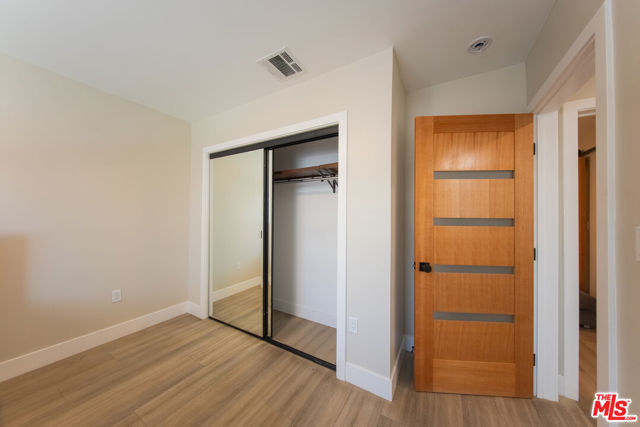 17443 Valerio Street, Van Nuys CA: https://media.crmls.org/mediaz/99920b2b-0e77-4939-b4e5-11cf5a18a52e.jpg