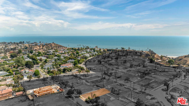 16032 Miami Way, Pacific Palisades CA: https://media.crmls.org/mediaz/9992e771-6636-4e2c-85b9-db8d0b1ad9b4.jpg