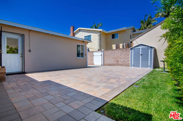 3556 Butler Avenue, Los Angeles CA: https://media.crmls.org/mediaz/99930edb-1d47-4670-814d-db37ce44afd0.jpg