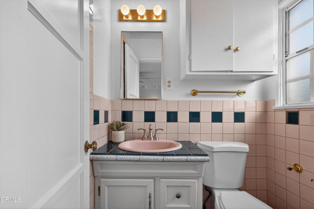 Detail Gallery Image 20 of 32 For 1220 Tropical Ave, Pasadena,  CA 91107 - 5 Beds | 3 Baths