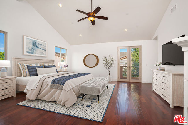 2005 Robinson Street, Redondo Beach, California 90278, 4 Bedrooms Bedrooms, ,3 BathroomsBathrooms,Residential,For Sale,Robinson,26638819