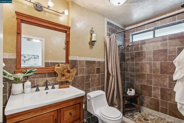2628 Asilomar Dr, Antioch CA: https://media.crmls.org/mediaz/999409f6-6ebd-4d28-acb9-57778beabcff.jpg
