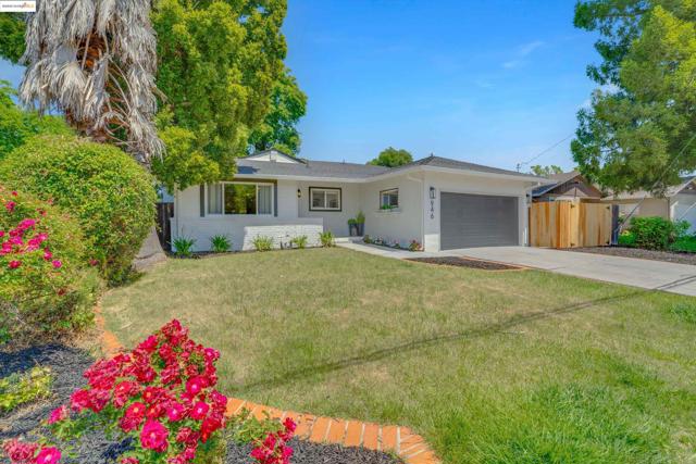 946 Notre Dame Ave, Concord CA: https://media.crmls.org/mediaz/99944620-1f5e-43f8-b9e7-390f37016e37.jpg