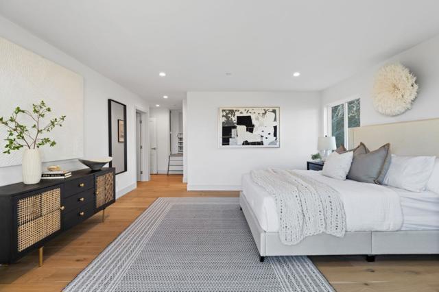 760 Loma Court, Redwood City CA: https://media.crmls.org/mediaz/999469c8-2ff0-482c-9fa5-071364abd7e2.jpg
