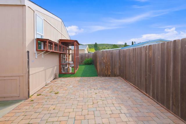 Detail Gallery Image 24 of 26 For 12824 Granada Drive #322,  Poway,  CA 92064 - 3 Beds | 2 Baths