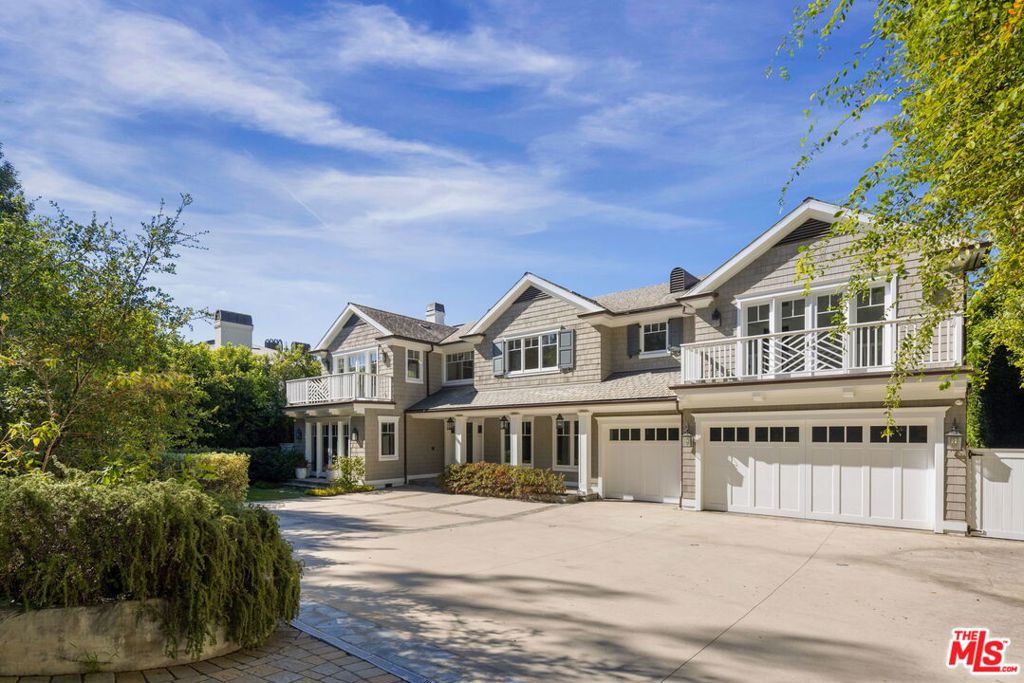 117 S Burlingame Avenue — Traditional