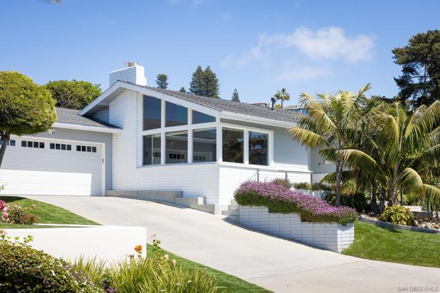 6529 Manana Place, San Diego CA: https://media.crmls.org/mediaz/99969a5e-44a5-4146-9442-e263d5acff2b.jpg
