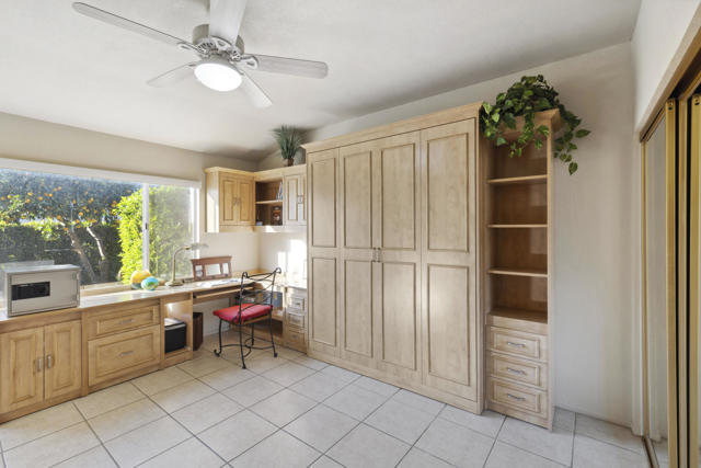 48538 Via Amistad, La Quinta CA: https://media.crmls.org/mediaz/9996d058-a45f-4600-85d7-cbe12c55e2a8.jpg