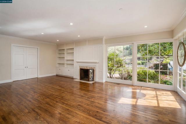 1720 Alameda Diablo, Diablo CA: https://media.crmls.org/mediaz/9996d175-380d-45e5-9265-0cb126f2f162.jpg