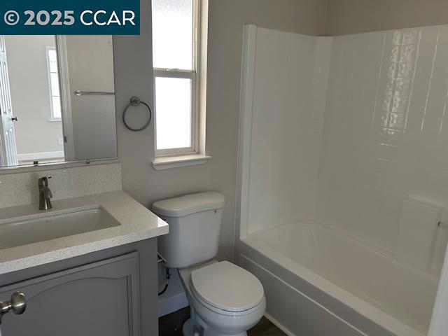 43 The Trees Drive, Concord CA: https://media.crmls.org/mediaz/99973d4d-f121-4303-8502-cd47723ff639.jpg