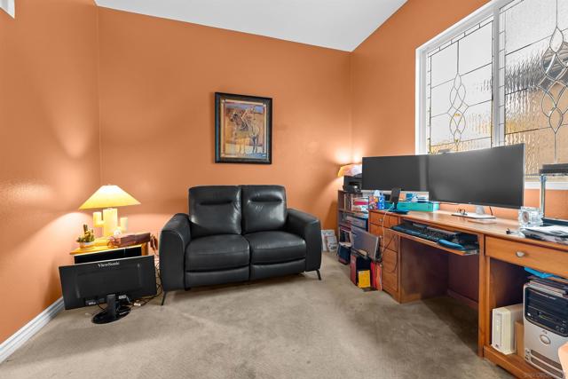 2157 Hidden Springs Dr, El Cajon CA: https://media.crmls.org/mediaz/99974562-968a-41c0-8a91-6fceb0cdc88f.jpg