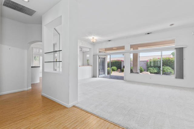 78626 Blooming Court, Palm Desert CA: https://media.crmls.org/mediaz/9997b919-e2a7-46c3-815d-d44b830d4484.jpg