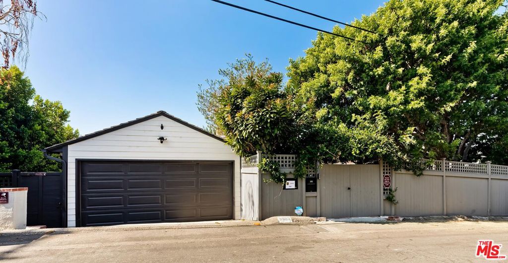 3983 Sunswept DriveStudio City img 31