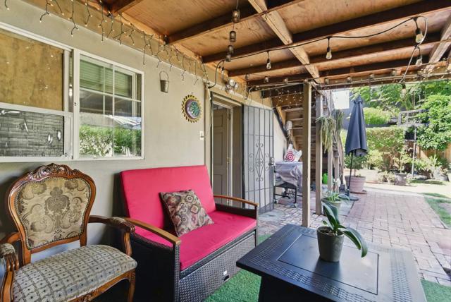 109 Dumbarton Avenue, Redwood City CA: https://media.crmls.org/mediaz/9999b5a2-8e9a-407b-9351-ae81d75eef75.jpg