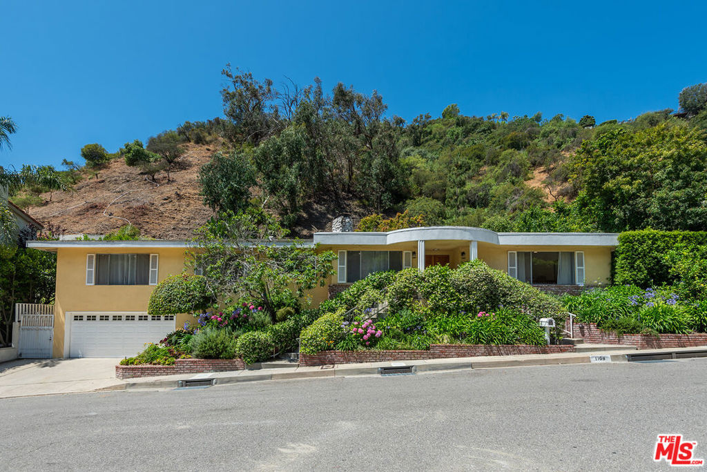 1109 Chantilly Road