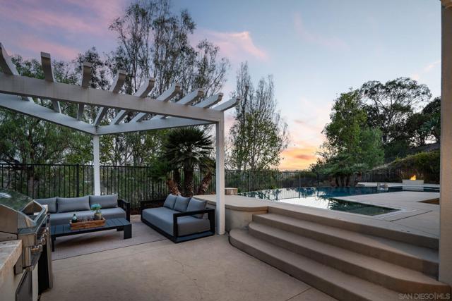 MLS #250038386SD image #18