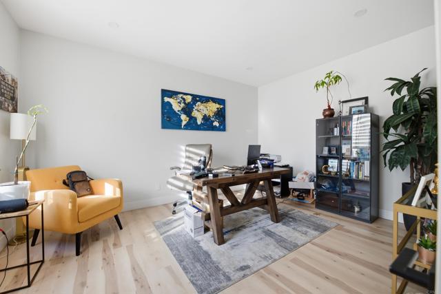 Detail Gallery Image 4 of 27 For 720 Crooked Path Pl, Chula Vista,  CA 91914 - 5 Beds | 3/1 Baths