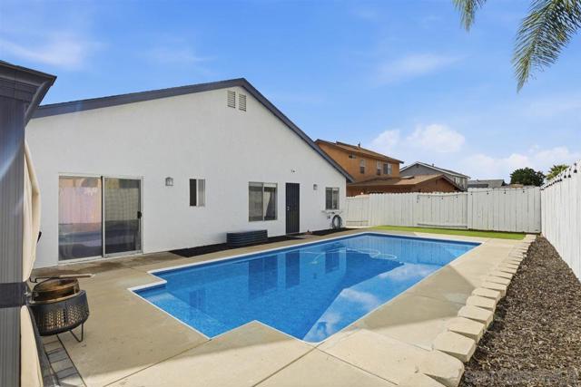 10660 Braverman Drive, Santee CA: https://media.crmls.org/mediaz/999abf31-b5da-4266-9452-3edd9827e5c7.jpg