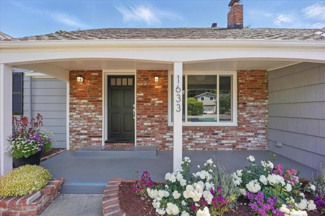 1633 Dallas Court, Los Altos CA: https://media.crmls.org/mediaz/999adc72-b418-432d-8222-f7d2bfb39c14.jpg