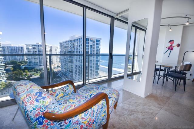 1730 Avenida Del Mundo, Coronado CA: https://media.crmls.org/mediaz/999addc4-7779-49ef-9d9d-b426e48d4c7f.jpg