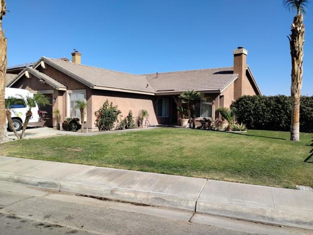84184 Meadows Lane, Coachella CA: https://media.crmls.org/mediaz/999b1f17-8b4e-4370-95e5-9665cbd33040.jpg