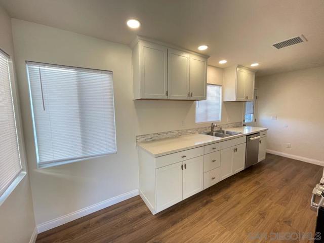 5215 Waring Rd, San Diego, California 92120, 3 Bedrooms Bedrooms, ,2 BathroomsBathrooms,Single Family Residence,For Sale,Waring Rd,250000287SD