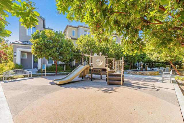 1890 Trento Loop, Milpitas CA: https://media.crmls.org/mediaz/999b634e-a64c-4faa-99c3-384639b103d4.jpg