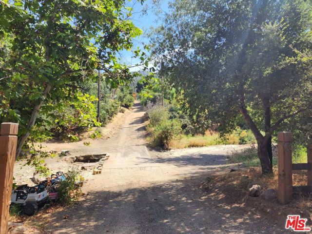 118 W Carlisle Road, Westlake Village CA: https://media.crmls.org/mediaz/999bbb3b-eb5c-4a64-8371-f425facc7a75.jpg