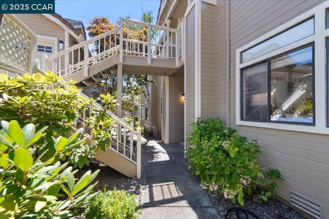 5501 Terra Granada Dr, Walnut Creek CA: https://media.crmls.org/mediaz/999c6d35-df03-4d7c-b3fd-9bc2552f1684.jpg
