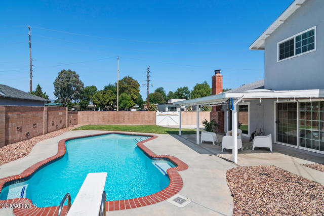 1791 Hewitt Place, Simi Valley CA: https://media.crmls.org/mediaz/999c75ec-7348-4b55-b90c-d7d0dc7a8c1c.jpg