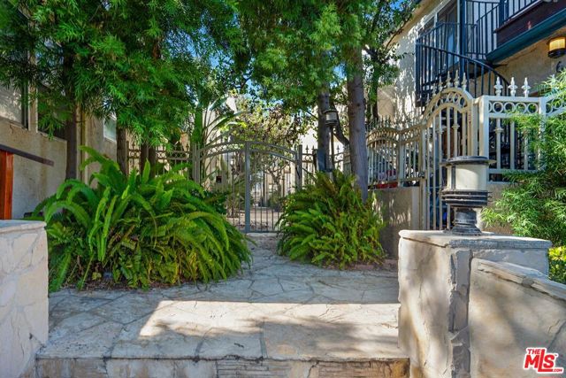 121 Strand Street, 13 photo 5