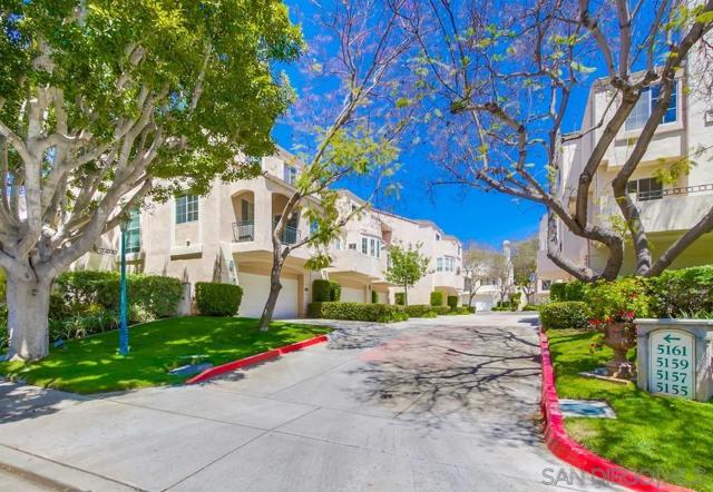 5159 Renaissance Ave, San Diego CA: https://media.crmls.org/mediaz/999de592-532e-4086-aa7c-f97820c24771.jpg