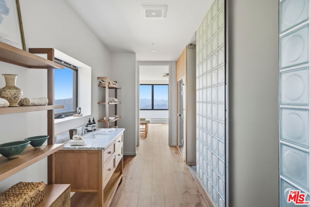 MLS #26875129 image #44