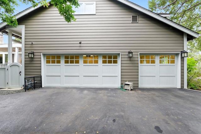 356 Covington Road, Los Altos CA: https://media.crmls.org/mediaz/999eaf41-c7b0-4f2c-bc0f-62e0961ff5bb.jpg