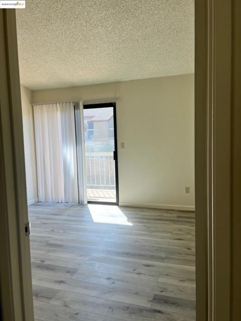 126 PEPPERMILL LN, Pittsburg CA: https://media.crmls.org/mediaz/999ed8a7-3343-433a-87cd-7c64561ec53d.jpg