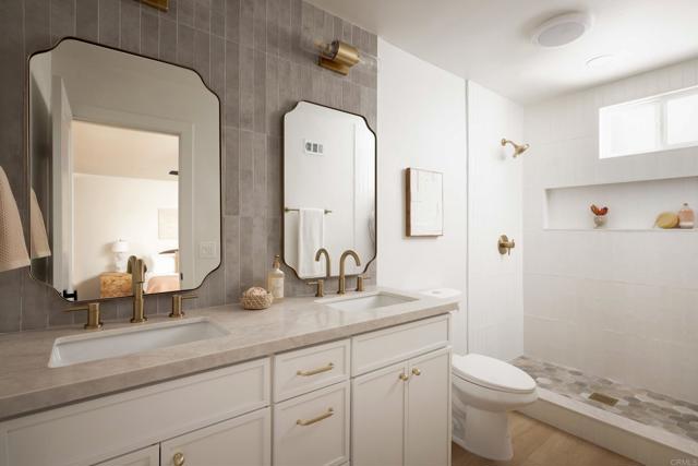 Detail Gallery Image 18 of 39 For 324 Avenida De Las Rosas, Encinitas,  CA 92024 - 4 Beds | 2/1 Baths