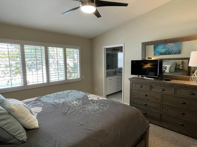 Detail Gallery Image 19 of 56 For 6860 Whitaker Ave, Lake Balboa,  CA 91406 - 3 Beds | 2 Baths