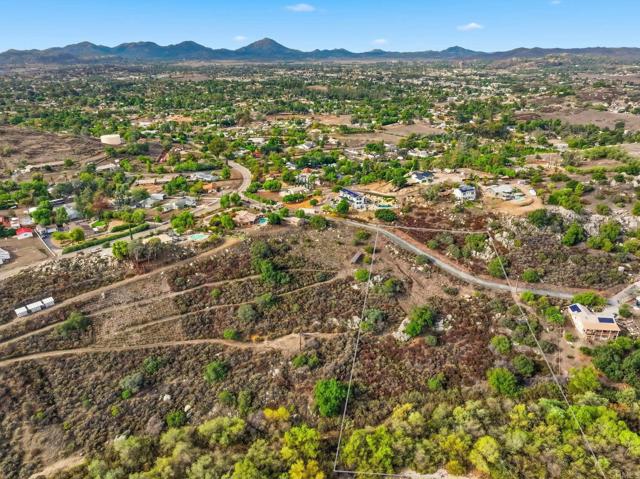 Detail Gallery Image 33 of 49 For #3 Hatfield Ln, Ramona,  CA 92065 - – Beds | – Baths