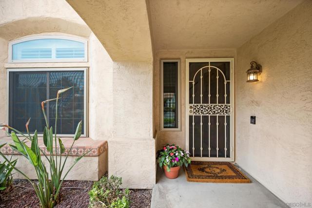 11479 Grassy Trail Dr, San Diego CA: https://media.crmls.org/mediaz/99a02fbd-8610-4ac0-b08b-e85dc8185c81.jpg