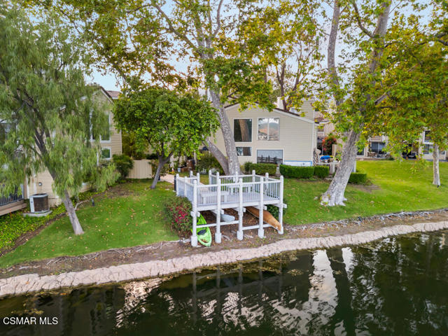 1228 S Westlake Boulevard, Westlake Village CA: https://media.crmls.org/mediaz/99a08948-30d1-4155-a188-e0b55623a80a.jpg