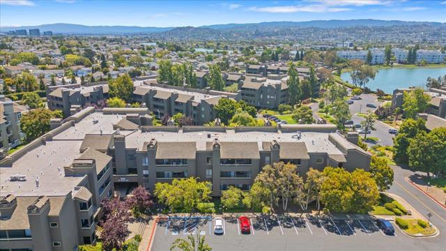 840 Sea Spray Lane, Foster City CA: https://media.crmls.org/mediaz/99a1a0fc-75b6-4551-9c14-bff90d142f9b.jpg